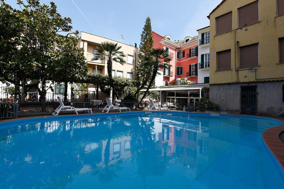 Hotel Splendid Mare ไลเกวญา ภายนอก รูปภาพ
